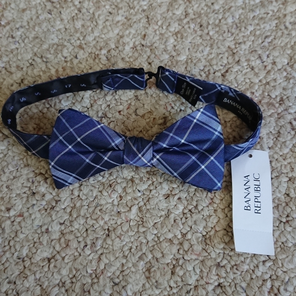 Banana Republic Blue Plaid silk Bow Tie